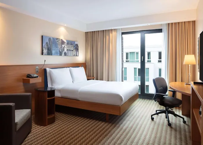 Hampton By Hilton West 3* Berlín