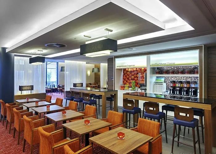 Hampton By Hilton West Hotel 3*