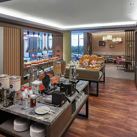 Hampton By Hilton West 3* Берлин