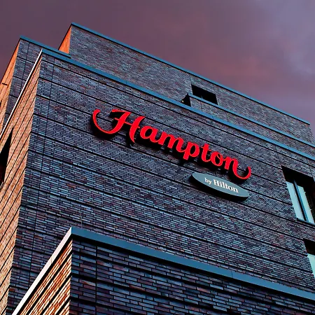 Hampton By Hilton West
