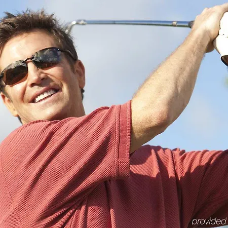 Отель Hampton By Hilton West 3*