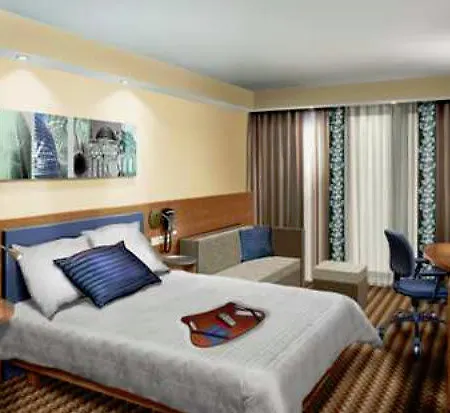 Hampton By Hilton West 3*