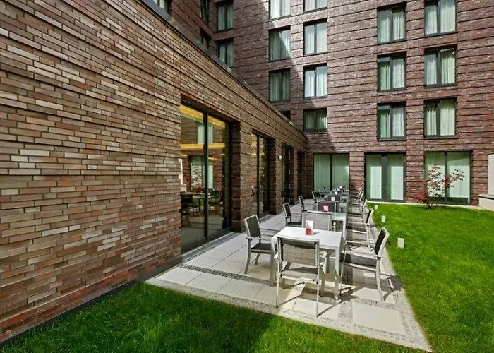 Szálloda Hampton By Hilton West