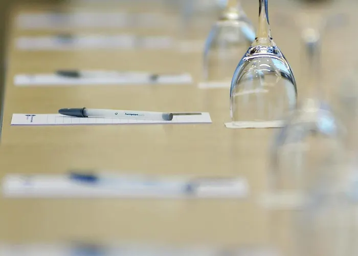 Szálloda Hampton By Hilton West 3*