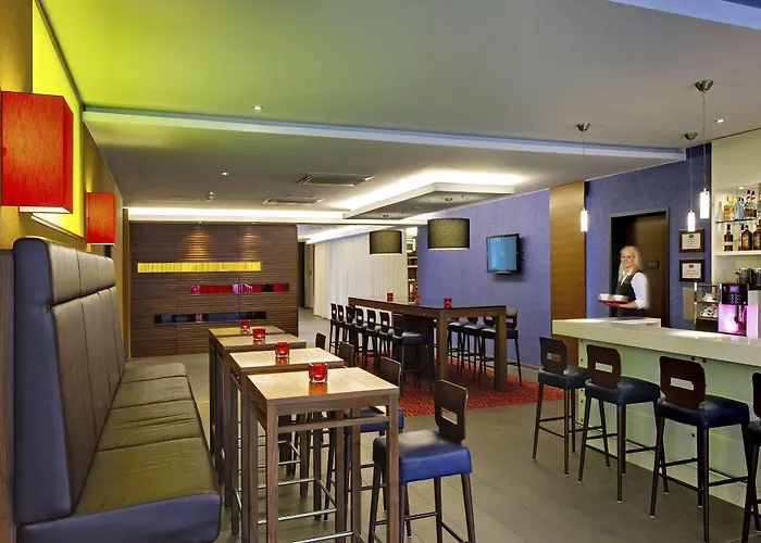 Szálloda Hampton By Hilton West