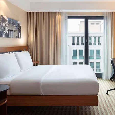 Hotel Hampton By Hilton West Berlino