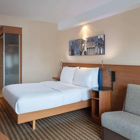 Hampton By Hilton West 3* Berlino