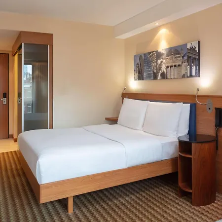 Hampton By Hilton West 3* Berlino
