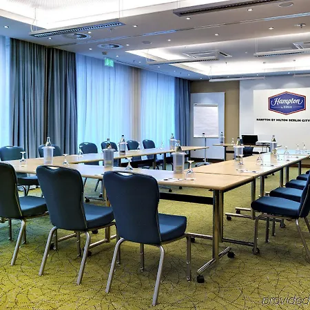 Hampton By Hilton West Berlino
