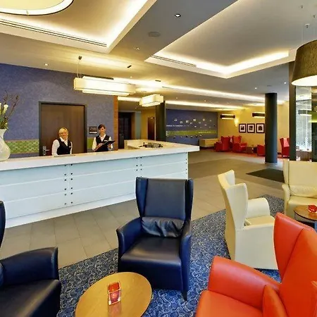 Hotell Hampton By Hilton West