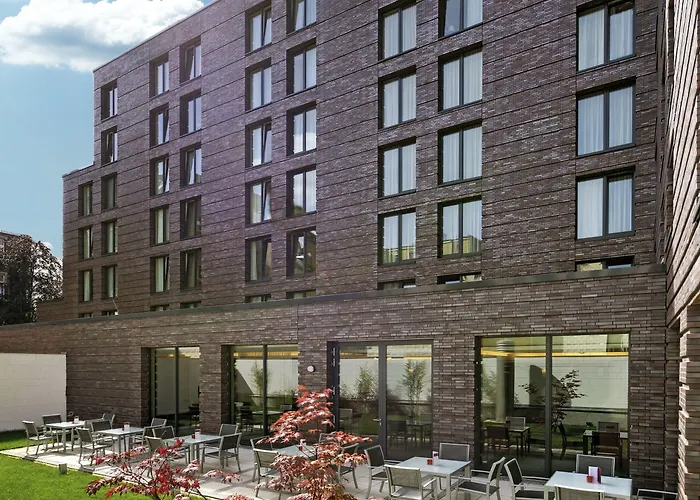 Hampton By Hilton West Ξενοδοχείο