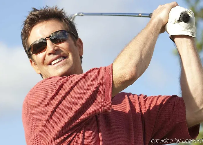 Ξενοδοχείο Hampton By Hilton West 3*