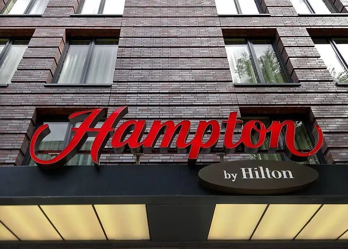 Hampton By Hilton West 3*